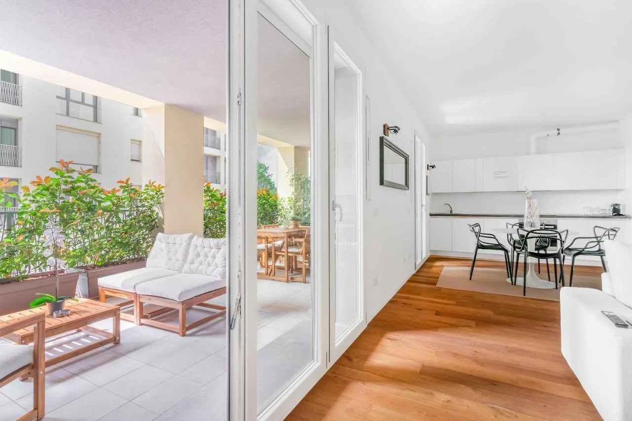 Modern With Terrace & Garage By Ndp Rent Appartement Milaan